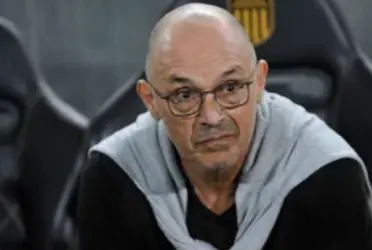 Alfredo Arias dejó de ser el entrenador de Peñarol y desde el club dejaron un frío comunicado para su persona