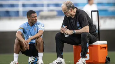 Marcelo Bielsa y una mala noticia que le puede costar la Copa América a Uruguay