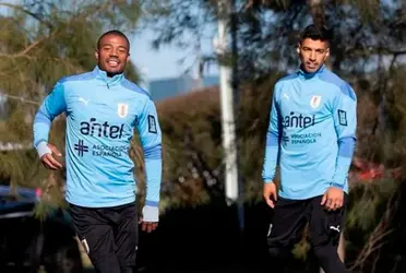De La Cruz se mostró en Brasil donde se reunió con Luis Suárez.