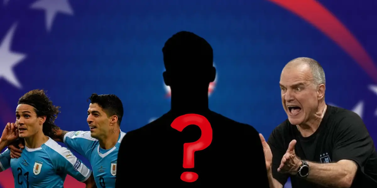 Edinson Cavani, Luis Suárez y Marcelo Bielsa con la indumentaria de la Selección de Uruguay