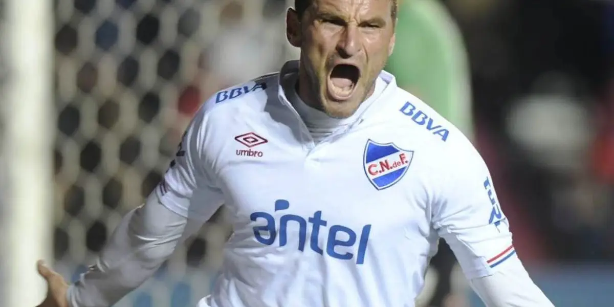 El delantero el es máximo goleador del club durante el siglo XXI.