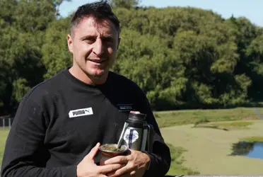 El ex mediocampista de Peñarol y la Celeste tuvo un reencuentro muy especial en su campo