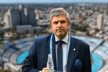 El máximo dirigente del bolso se refirio a la complicada situación que vive el fútbol uruguayo.