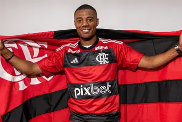 El mediocampista uruguayo no empezó de la mejor manera en su nuevo equipo