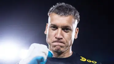 El portero mirasol sorprendió con su nueva imagen para este inicio de Torneo.