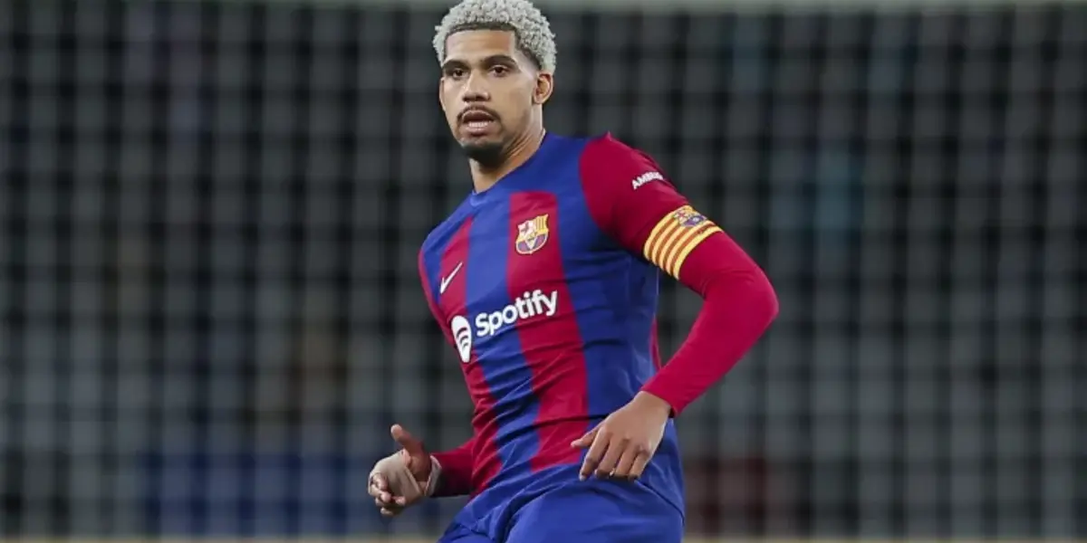 El presidente del Barcelona dejó en claro su postura para con Ronald Araújo