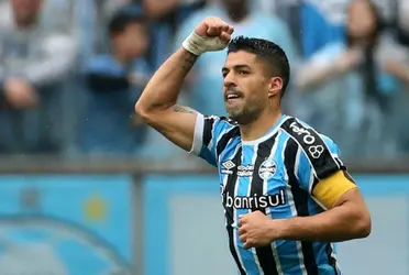 En Uruguay se sorprenden con la locura que sigue provocando Luis Suárez en Gremio a pesar de haberse despedido del club