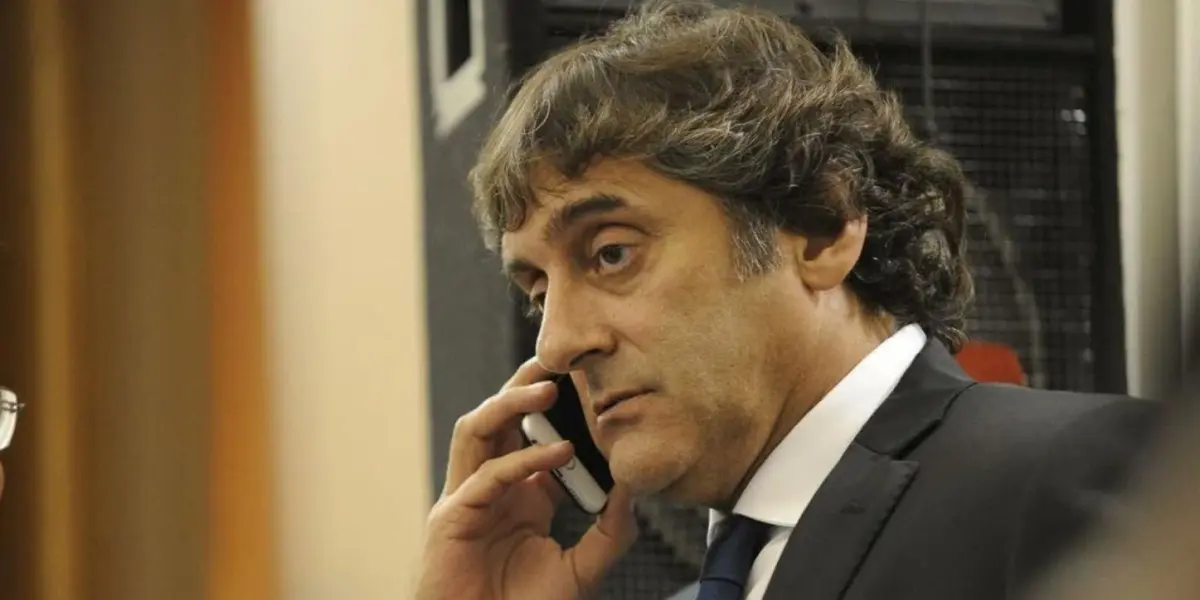 Enzo Francescoli sigue de cerca una noticia que le podría poner una mancha a su trayectoria como futbolista