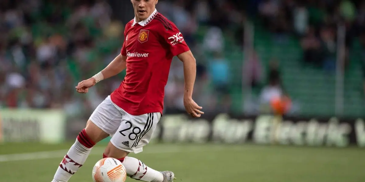 Facundo Pellistri no tiene la actividad que desea en Manchester United.