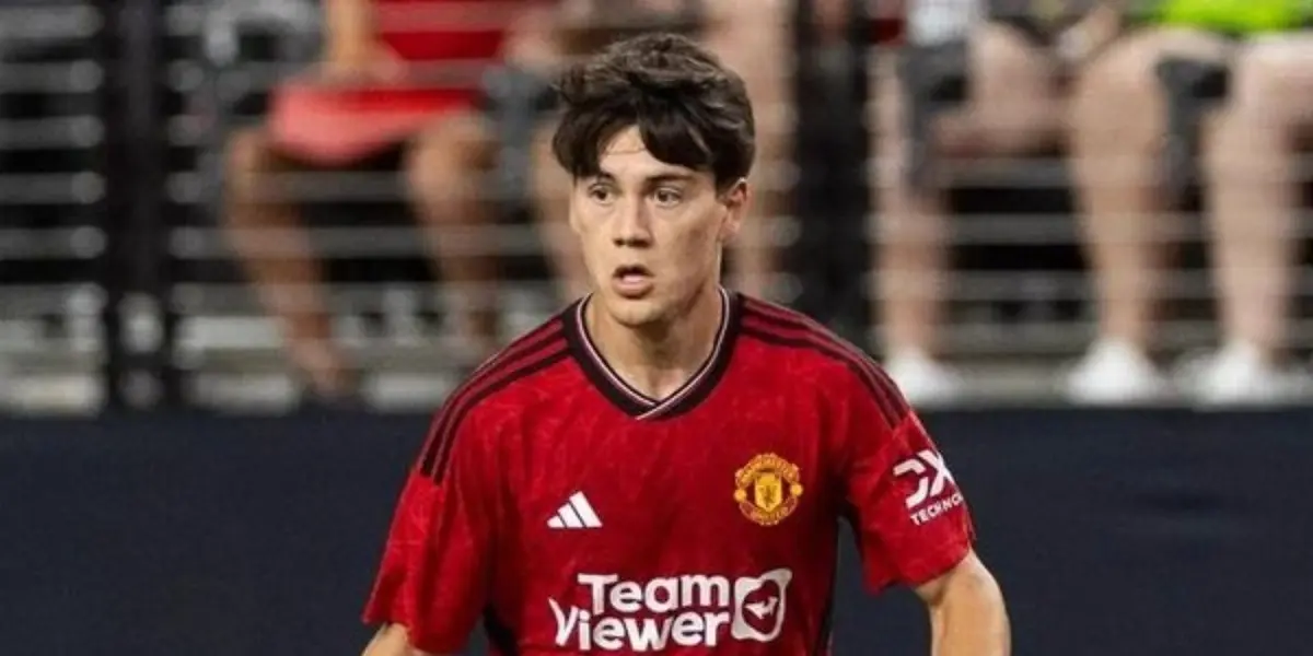 Facundo Pellistri se mostró muy cercano a uno de sus compañeros en el Manchester United