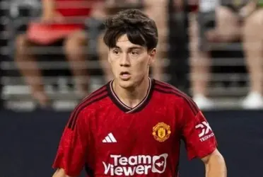 Facundo Pellistri se mostró muy cercano a uno de sus compañeros en el Manchester United