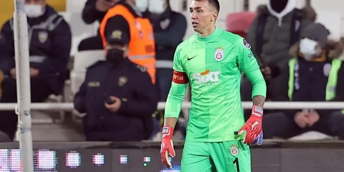 Fernando Muslera en el Galatasaray de Turquía