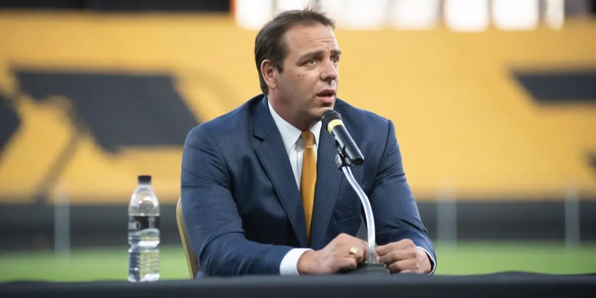 Ignacio Ruglio ya definió quién será el entrenador de Peñarol, algo que parece no caer del todo bien en los hinchas