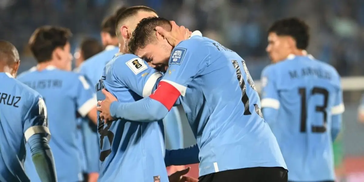 La Selección de Uruguay le hizo un particular reconocimiento a Federico Valverde y Nahitan Nández