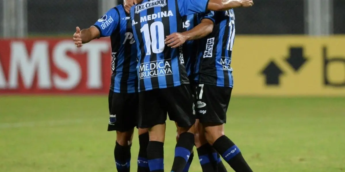 Liverpool contrató a uno de sus ídolos como nuevo director técnico del club.