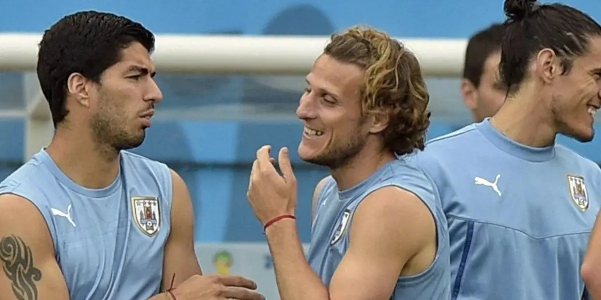 Los dos futbolistas viven de una manera bastante distinta, uno en Brasil el otro esta habituado en Uruguay pero constantemente viaja para sus proyectos vinculados con FIFA