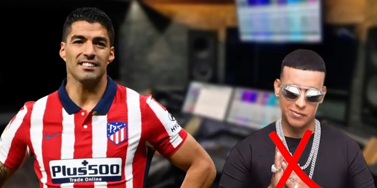 Luis Suárez con la camiseta del Atlético Madrid en un estudio de grabación musical