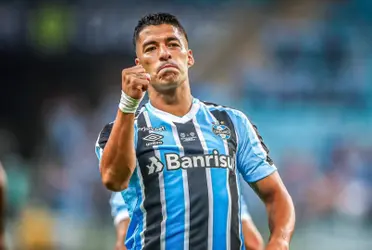 Luis Suárez en el Gremio de Porto Alegre