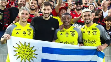 Matías Viña fue presentado en Flamengo y ya arrancó con el pie derecho