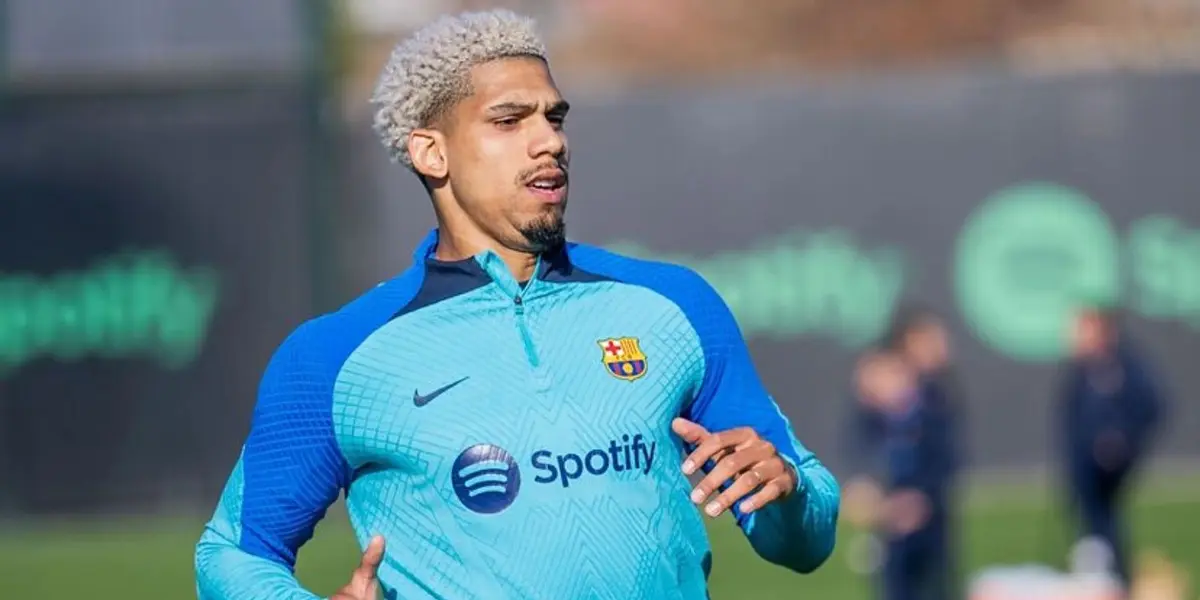 Ronald Araújo es una de las grandes figuras del Barcelona y en su regreso a los entrenamientos sorprendió a todos