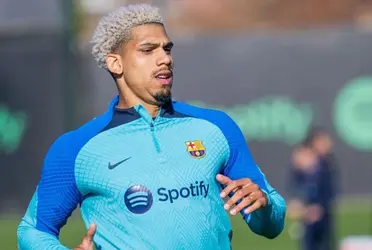 Ronald Araújo es una de las grandes figuras del Barcelona y en su regreso a los entrenamientos sorprendió a todos