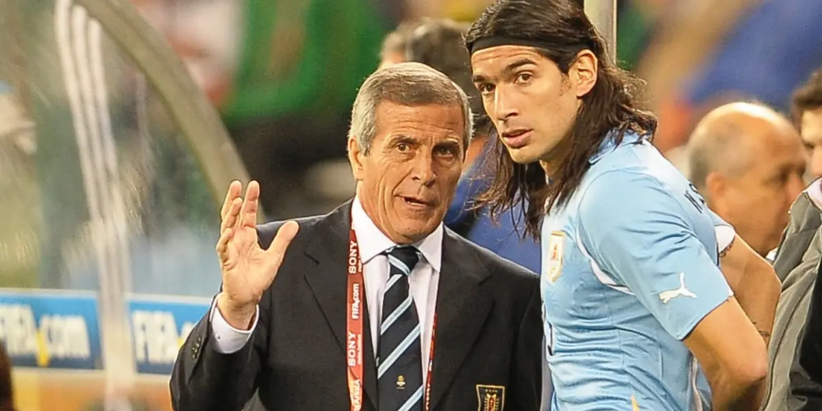 Sebastián Abreu y Óscar Tabárez en Uruguay