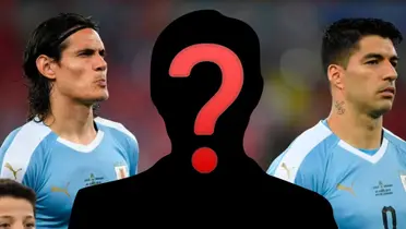 Un histórico futbolista uruguayo recibió un gran homenaje en un país camepón del mundo